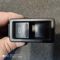 Кнопка открывания багажника VW Jetta 2014-2018