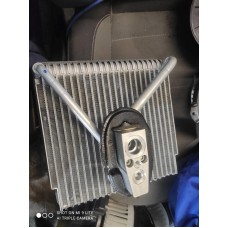 Радиатор кондиционера (конденсер) VW Passat B8